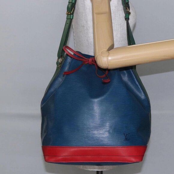Louis Vuitton Handbags - LOUIS VUITTON Epi Tricolor Noe Shoulder Bag Blue Red Green M44082 Auth 143946